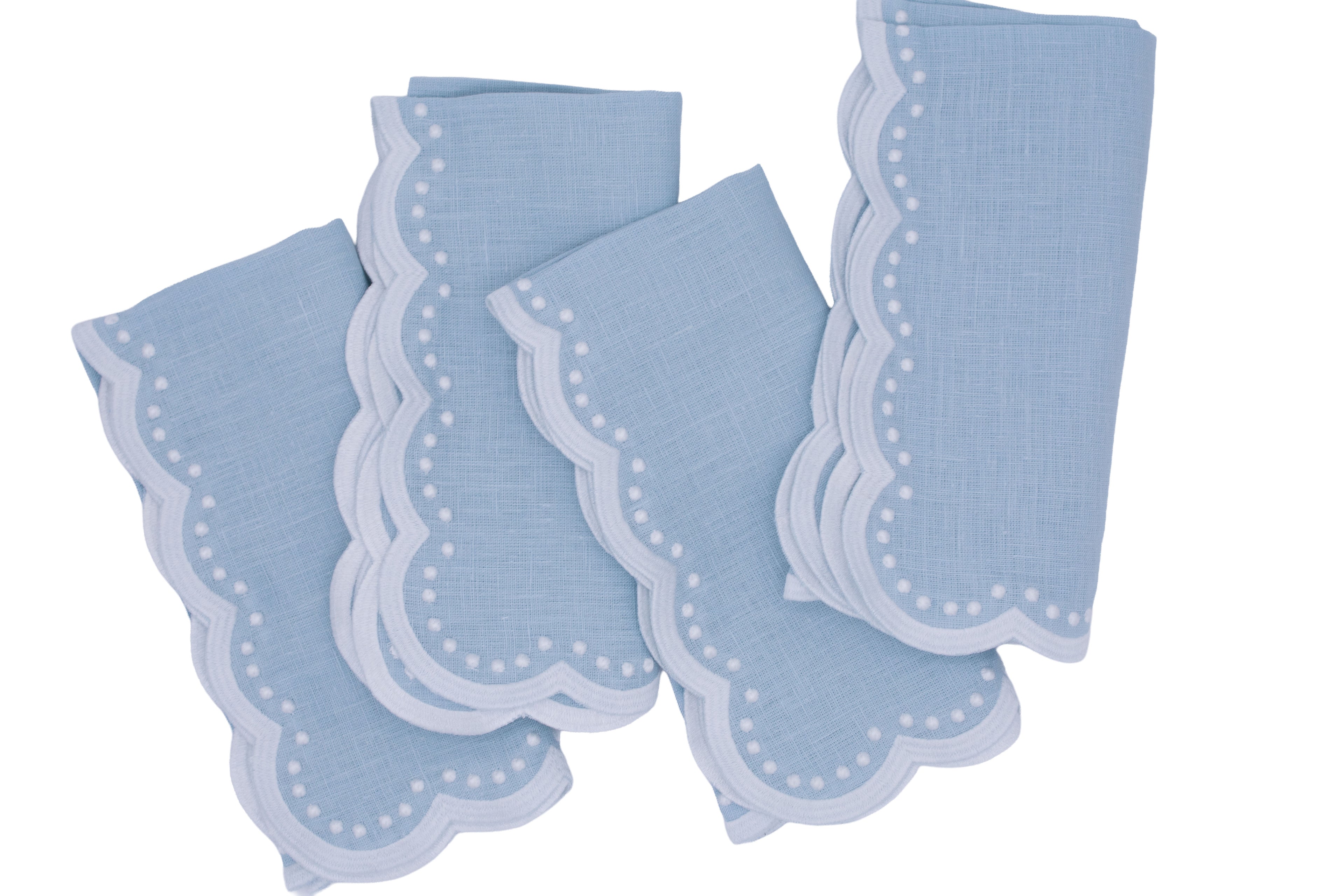 LIGHT BLUE DOTS LINEN NAPKINS (SET OF 4)