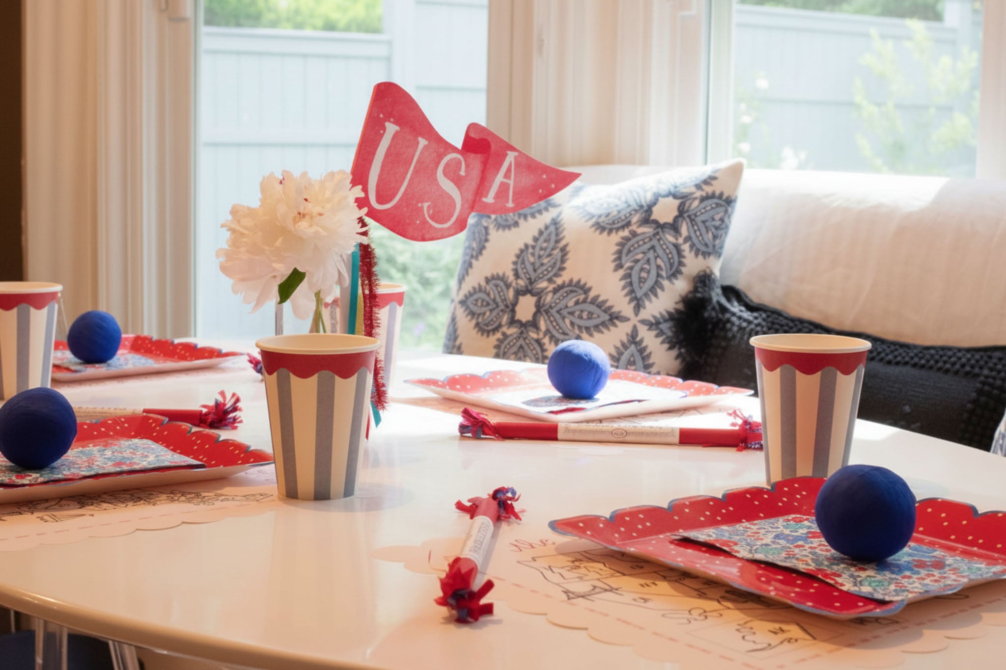 RED, BLUE AND WHITE PARTY CUPS
