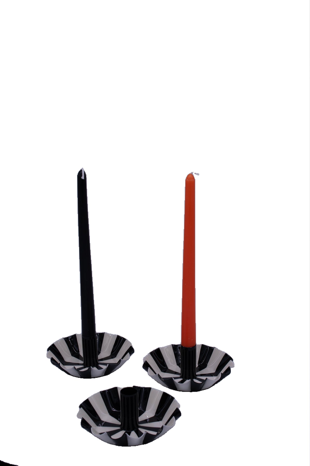 BLACK AND WHITE SCALLOPED CANDLEHOLDER